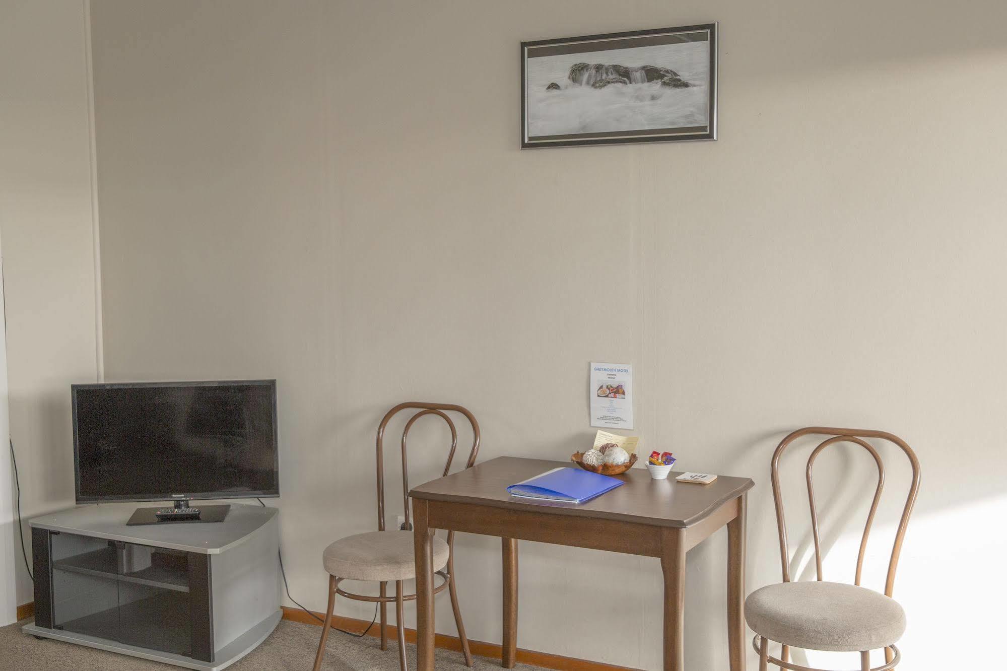 Greymouth Motel Екстер'єр фото