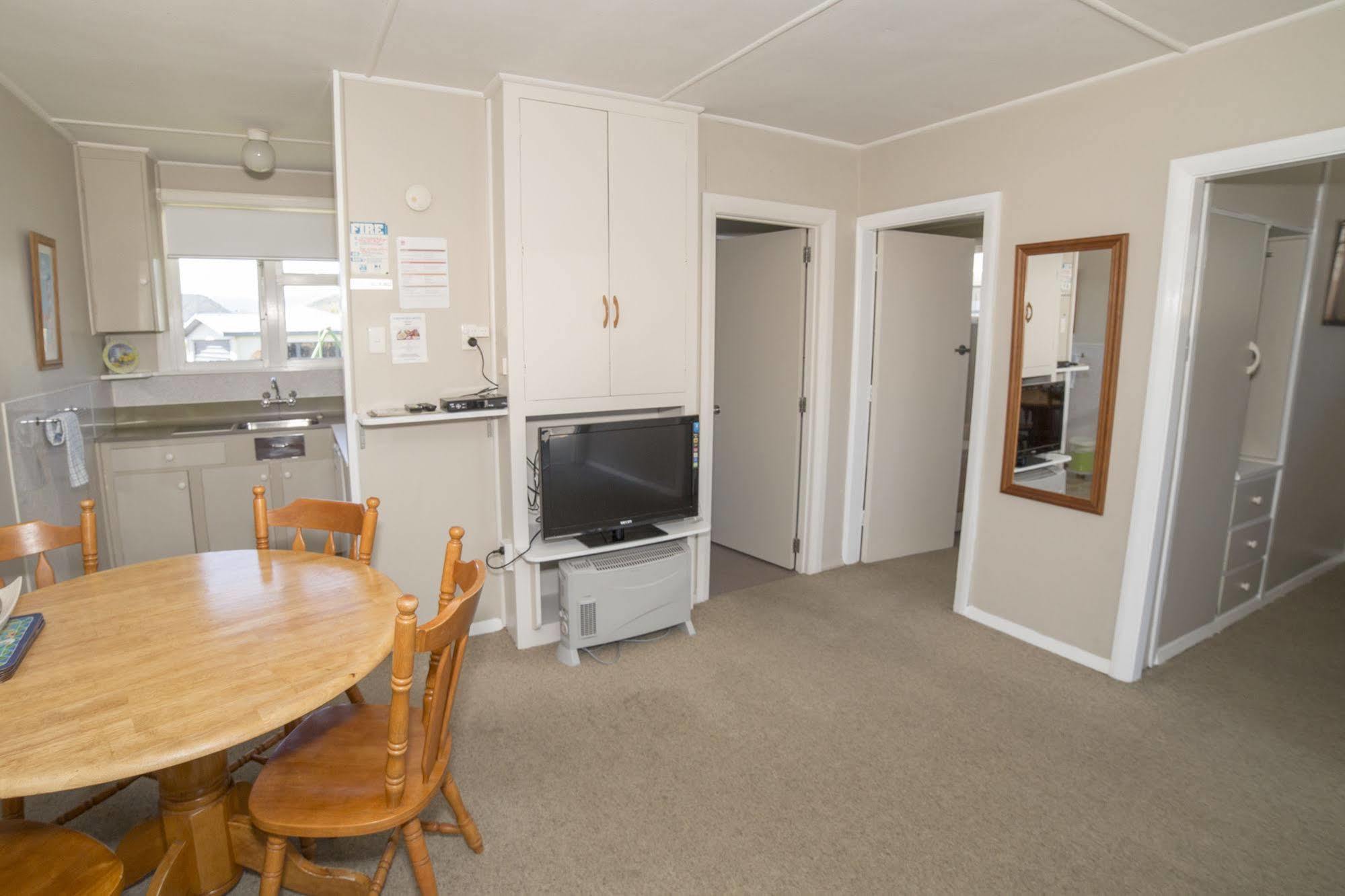 Greymouth Motel Екстер'єр фото