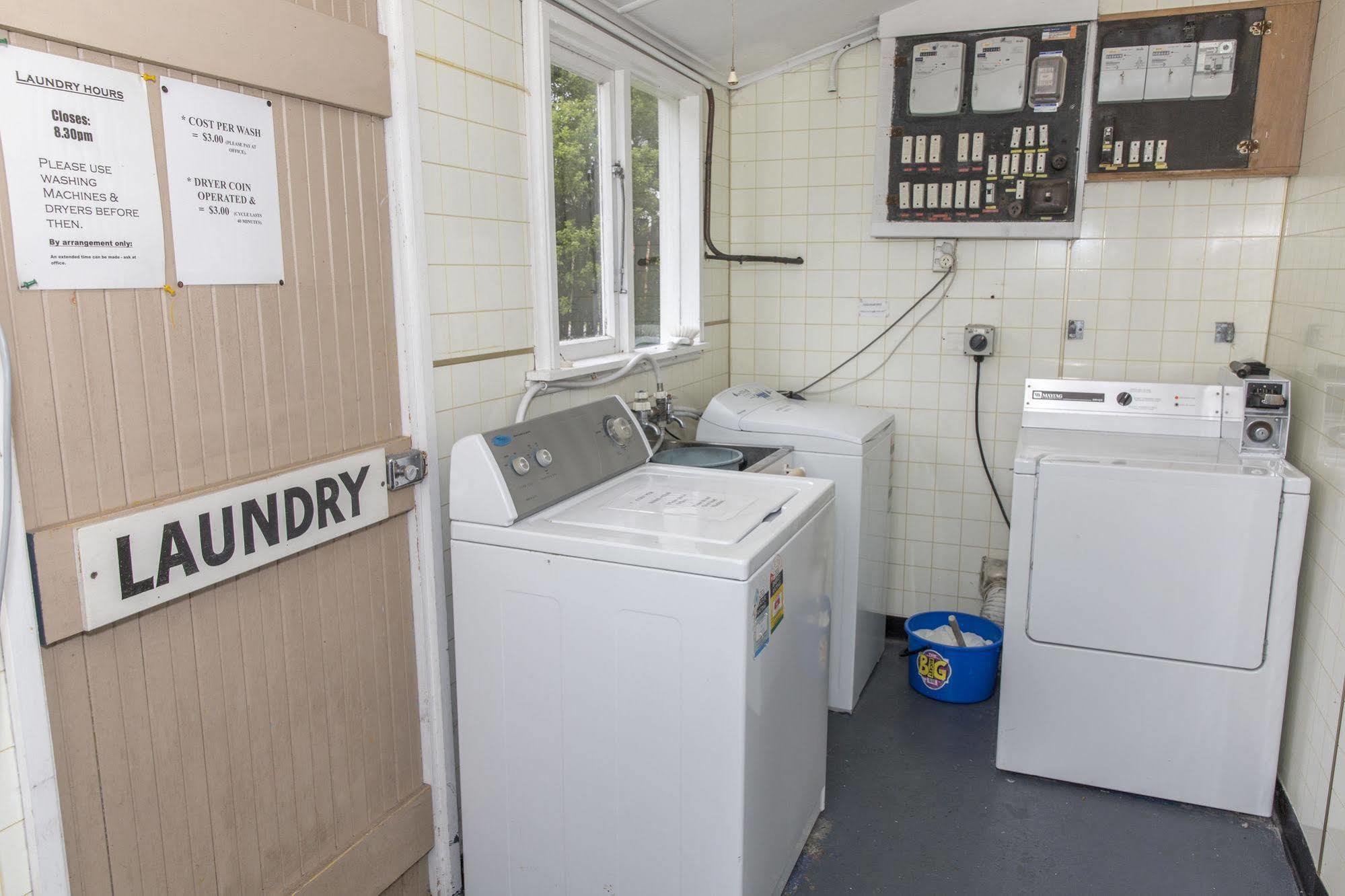 Greymouth Motel Екстер'єр фото