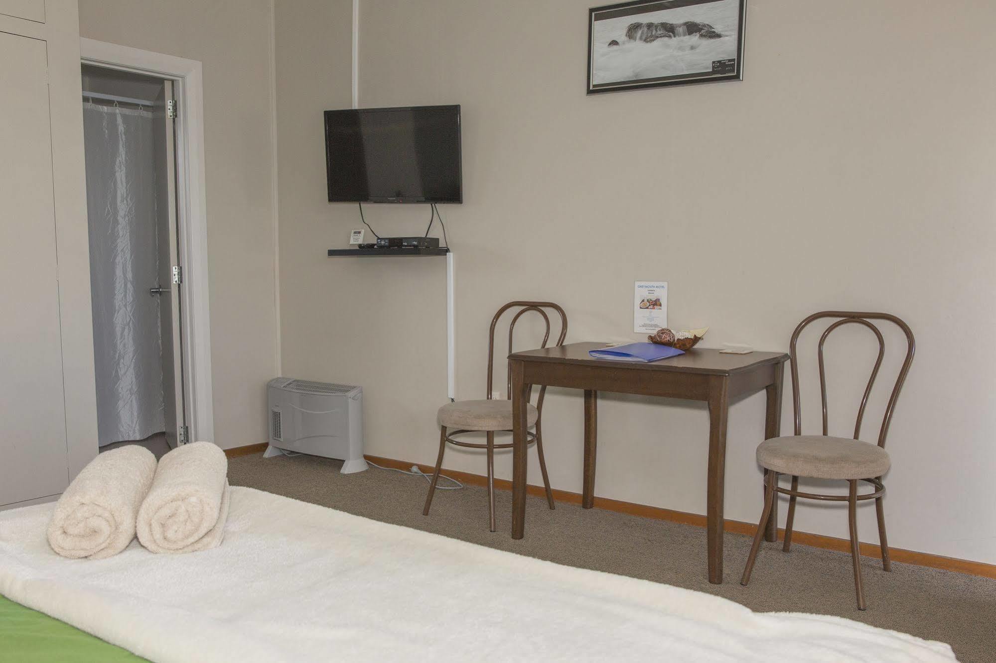 Greymouth Motel Екстер'єр фото